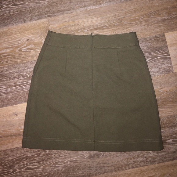 H&M skirt - Picture 2 of 2